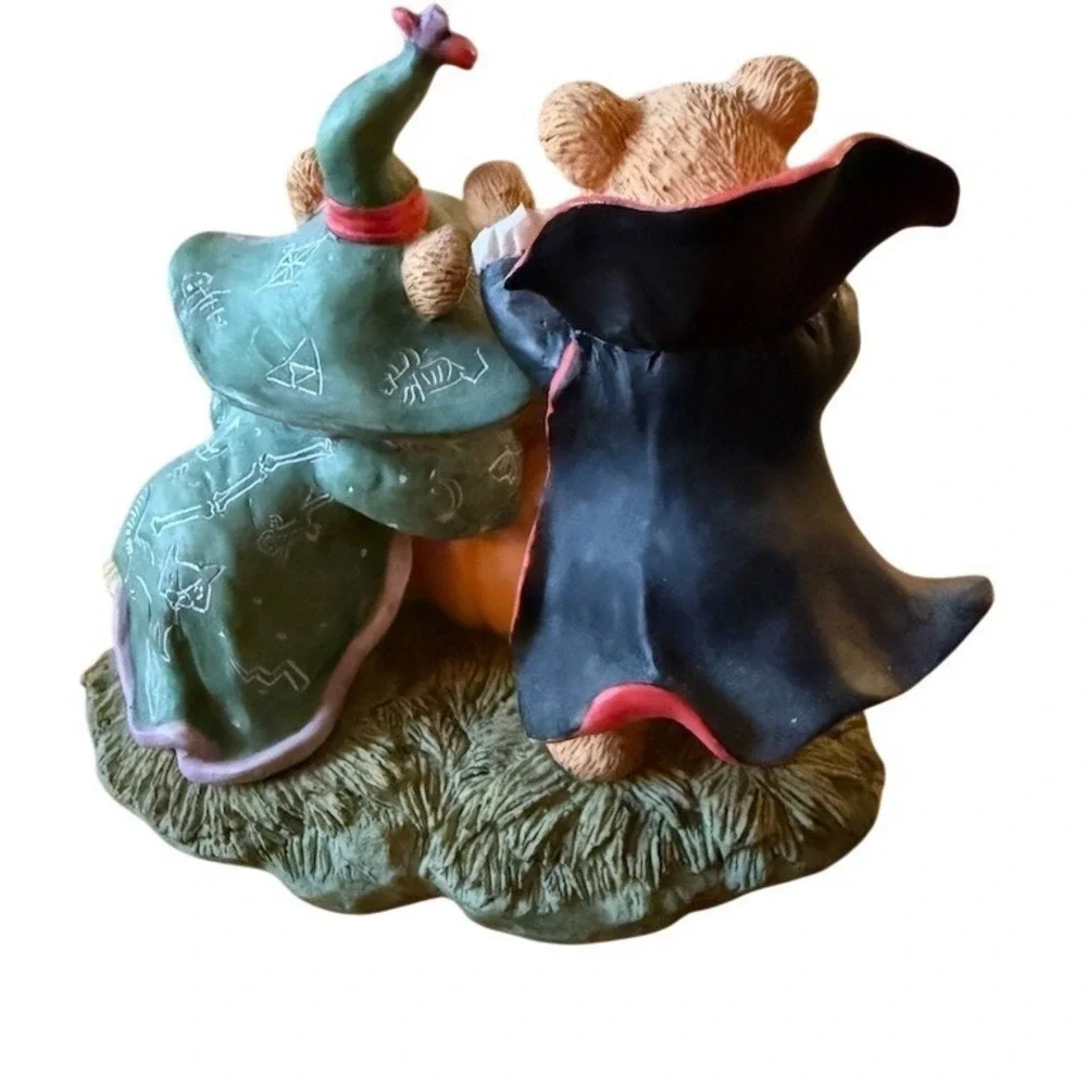 Bear Seasons A-Bear-Cadabra Halloween Bear Figurine Exclusive Special Ed vampire